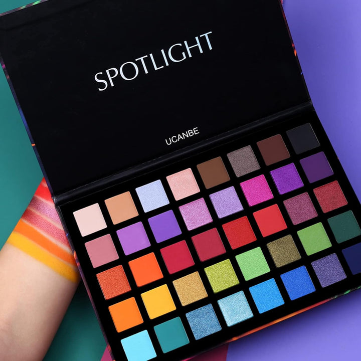 Spotlight 40 Color Eyeshadow